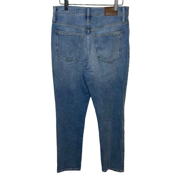 NWT Madewell The High-Rise Slim Boyjean in Summit Wash: Summerweight Edition 27 - Picture 9 of 16